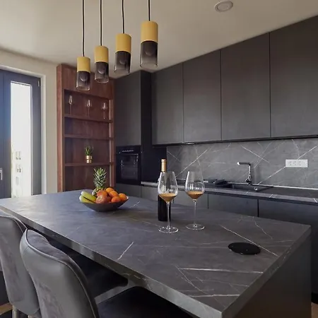 Emvita Apartment *