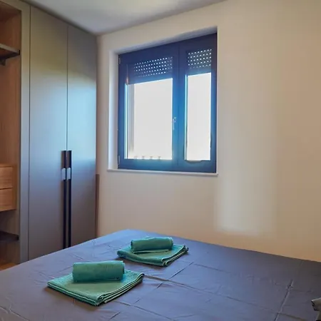 Emvita Appartamento Umago