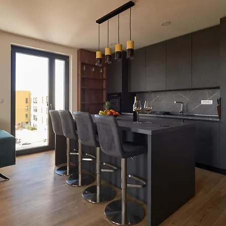 Emvita Apartamento *